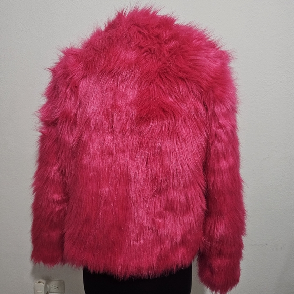 PINK FAUX FUR COAT - Picture 4 of 8
